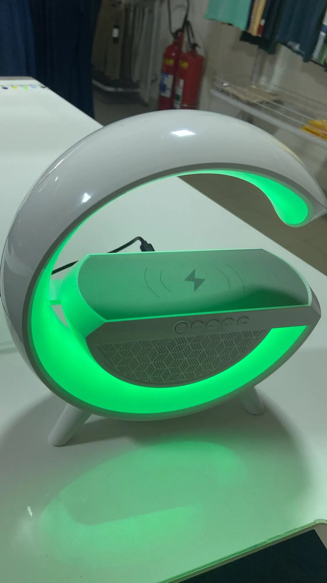 CAIXA DE SOM BLUETOOTH CARREGADOR SEM FIO RGB LUMINÁRIA DE LED ATMOSFÉRICA G-SPEAKER